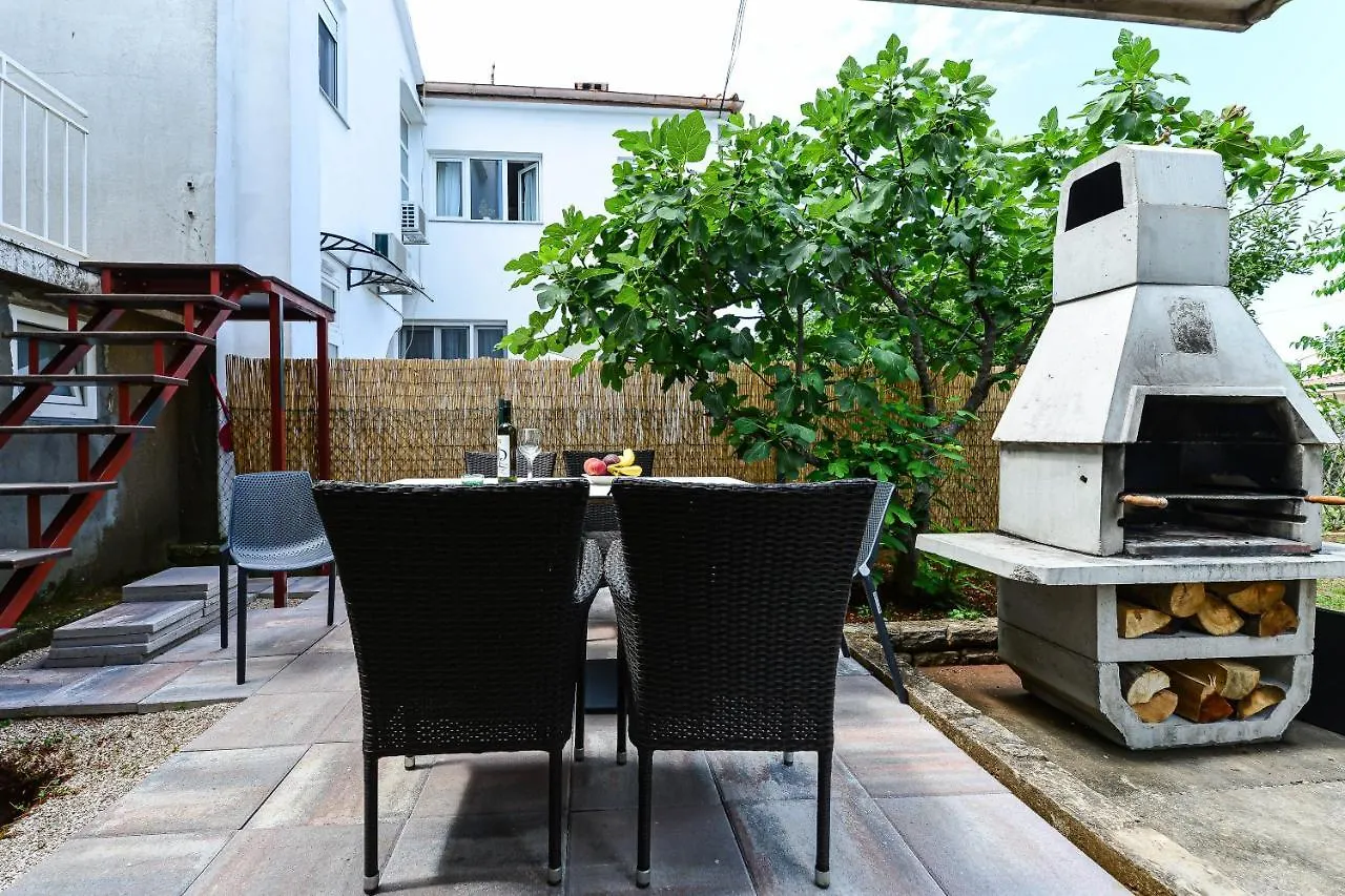 Crowonder Borik Apartment Near The Sea With 2 Balcony, Garden And Bbq Zara Croazia